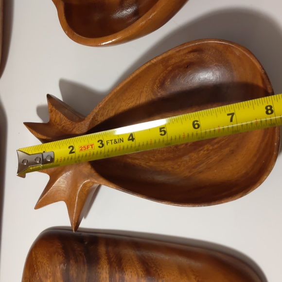 Vintage set of Monkey Pod salad plates pineapple shaped bowl and scalloped bowl - Picture 9 of 10